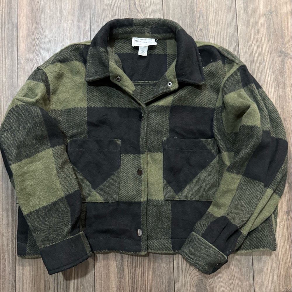 Republic Buffalo Plaid Flannel Shacket Green Black Fleece Lined Women’s Medium